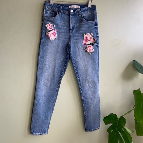 Rose print denim jeans streetwear